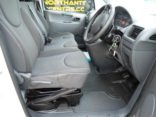 2011 PEUGEOT EXPERT 1.6 L1 H1 HDI image 4