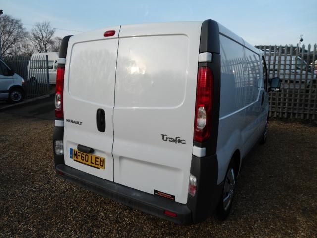 2010 RENAULT TRAFIC 2.0 TD image 2