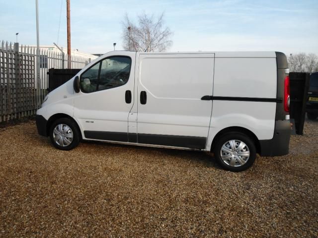 2010 RENAULT TRAFIC 2.0 TD image 3