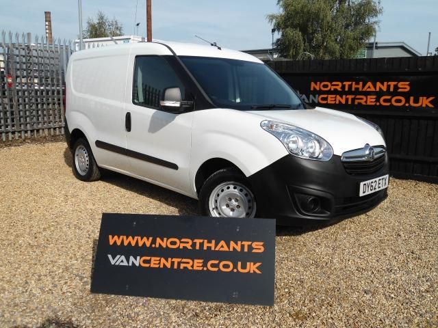 2012 VAUXHALL COMBO VAN 1.3 CDTI image 1
