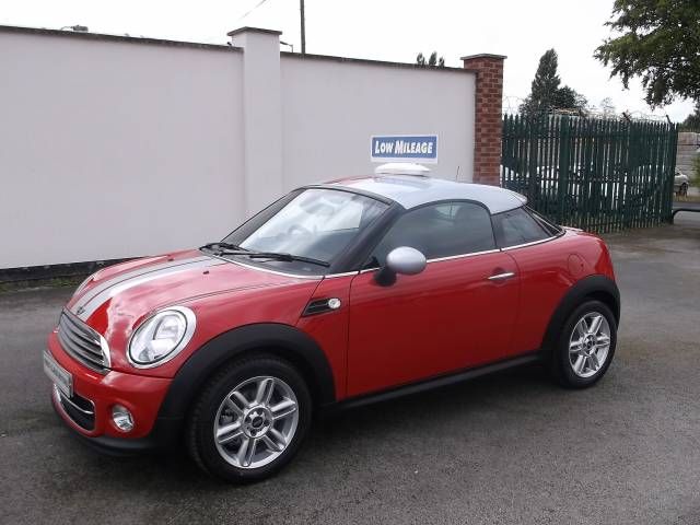 2012 MINI COUPE 1.6 Cooper image 1