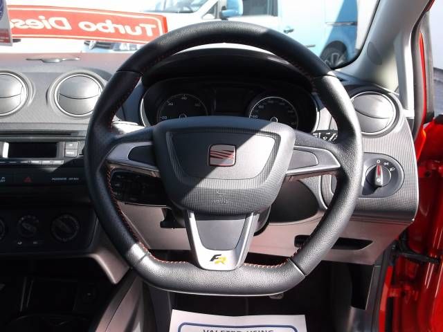 2013 SEAT IBIZA 1.6 TDI CR FR image 4