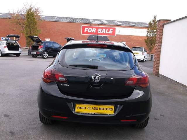 2012 VAUXHALL ASTRA 1.4i 16V image 3