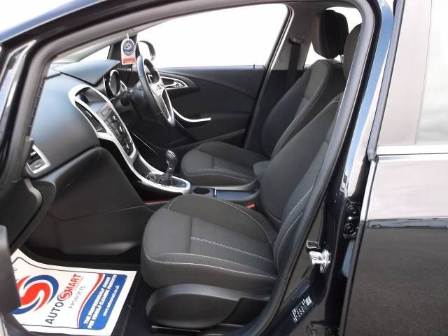 2012 VAUXHALL ASTRA 1.4i 16V image 5