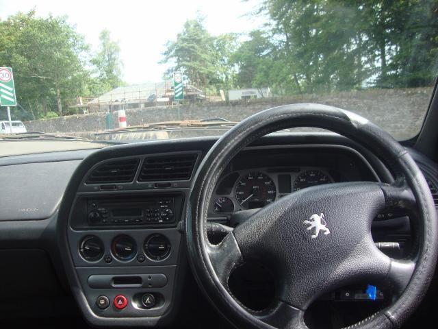 2002 PEUGEOT 306 1.9 image 4