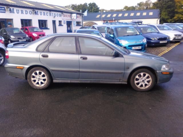 2001 VOLVO S40 1.6 S image 2