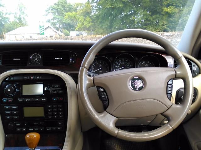 2004 JAGUAR XJ 3.0 V6 image 4