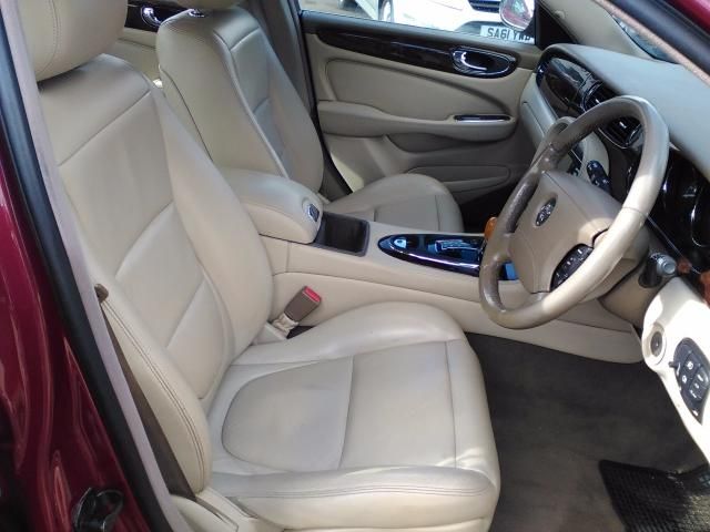 2004 JAGUAR XJ 3.0 V6 image 5