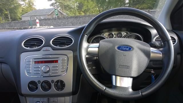 2010 FORD FOCUS 1.6 ZETEC TDCI image 4