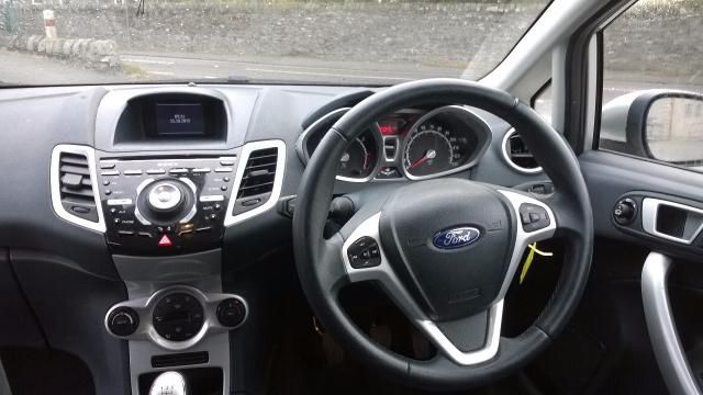 2012 FORD FIESTA 1.4 TITANIUM image 4