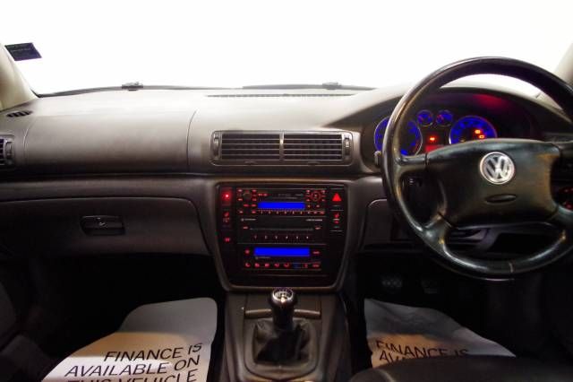 2004 VOLKSWAGEN PASSAT 1.9 Highline TDI image 4