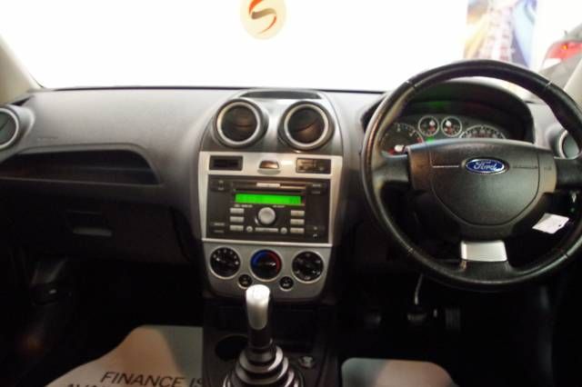2008 FORD FIESTA 1.4 TDCi Zete image 4