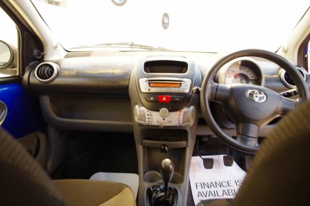 2010 TOYOTA AYGO 1.0 VVT-i image 4