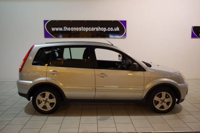 2010 FORD FUSION 1.4 Zetec image 2