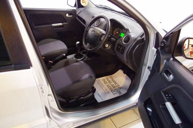 2010 FORD FUSION 1.4 Zetec image 5