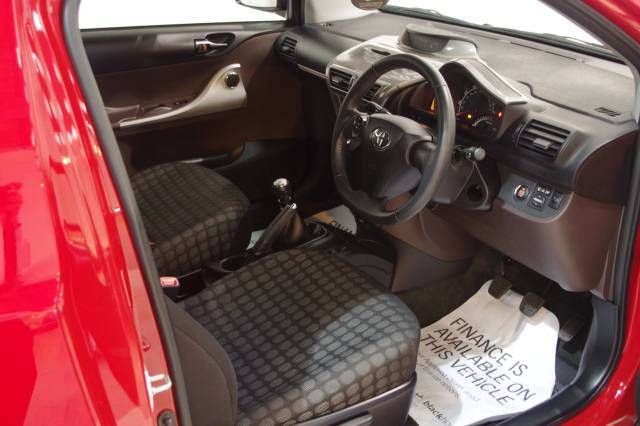 2011 TOYOTA IQ 1.33 Dual VVT-i 3 image 5