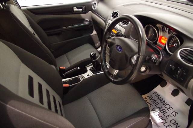 2011 FORD FOCUS 1.6 Zetec image 4