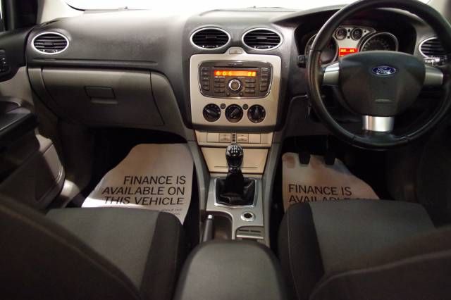 2011 FORD FOCUS 1.6 Zetec image 5