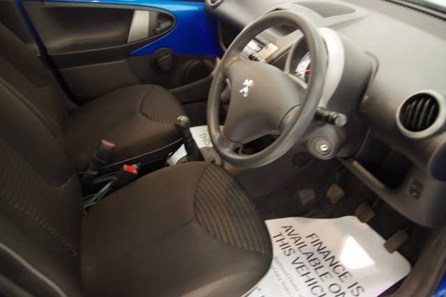 2012 PEUGEOT 107 1.0 Active image 5
