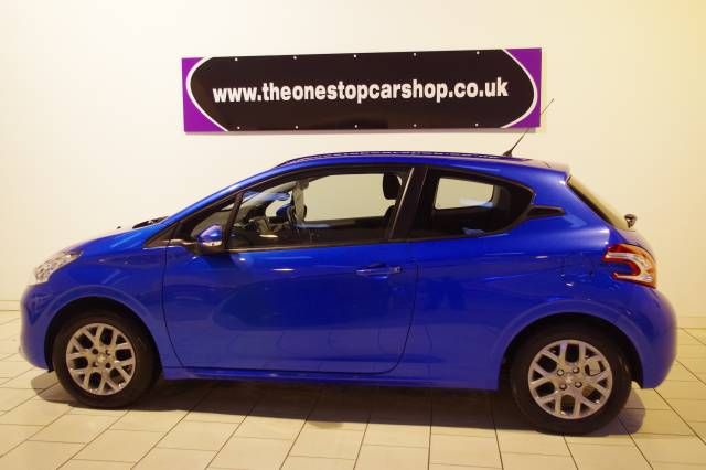 2012 PEUGEOT 208 1.2 VTi image 2