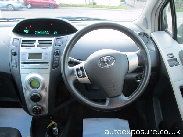 2006 Toyota Yaris 1.4 image 5