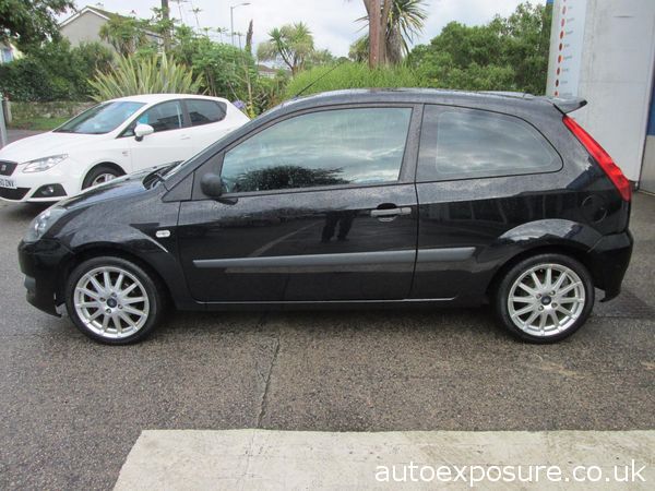 2006 Ford Fiesta 1.6 TDCi Zetec S image 2