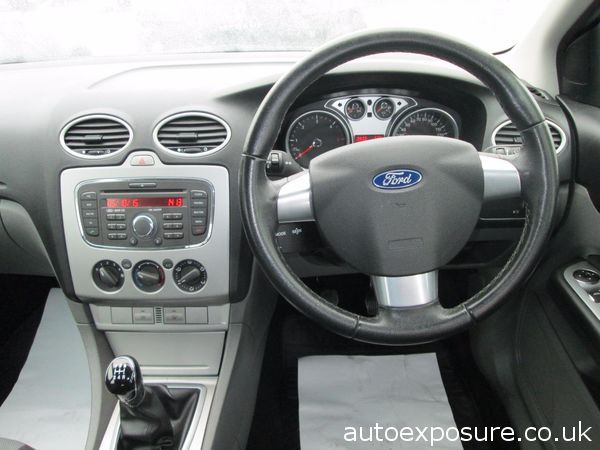 2010 Ford Focus 1.6 TDCi Zetec image 5