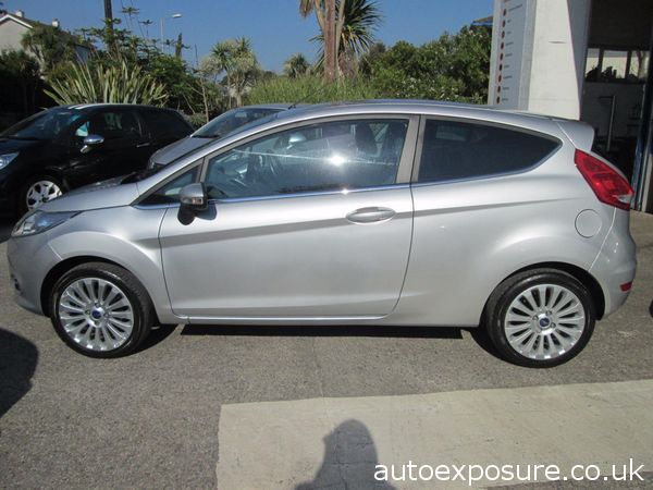 2009 Ford Fiesta 1.4 TDCi Titanium image 2
