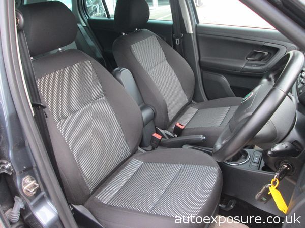 2010 Skoda Fabia 1.2 TSI Scout image 4