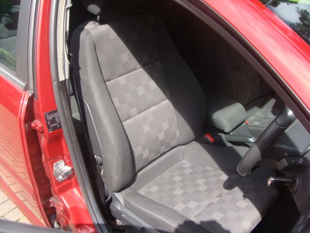 2007 VAUXHALL VECTRA 1.8 VVT SRI image 5