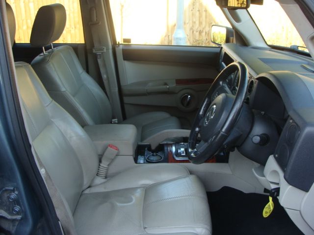 2006 JEEP COMMANDER 3.0 V6 CRD LIMITED image 4