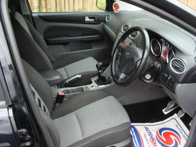 2009 FORD FOCUS 1.6 ZETEC S S/S image 4