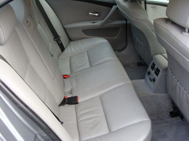 2007 BMW 5 SERIES 2.0 520D SE image 5