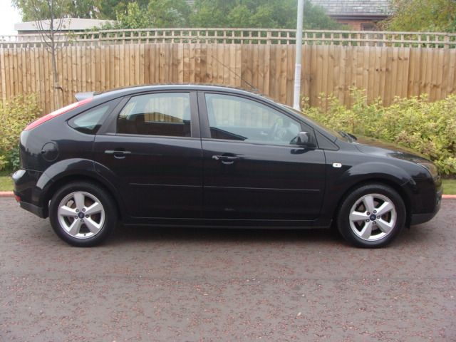 2007 FORD FOCUS 1.8 ZETEC CLIMATE image 2
