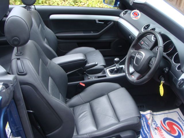 2009 AUDI A4 2.0 TDI S LINE SPECIAL EDITION image 4