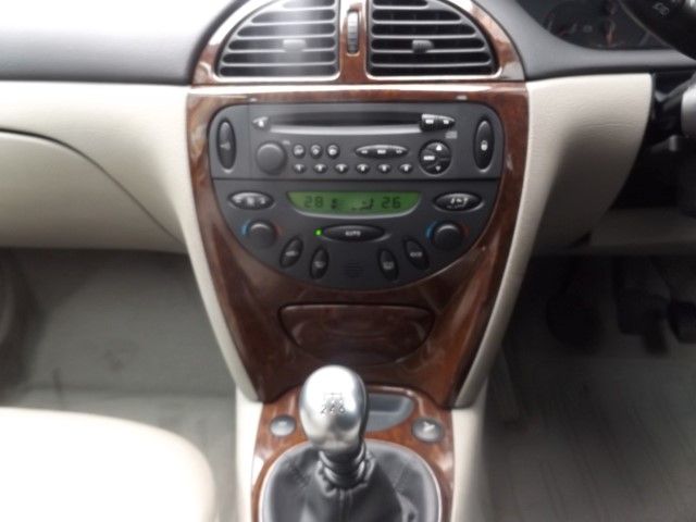 2004 CITROEN C5 2.2 EXCLUSIVE HDI image 4