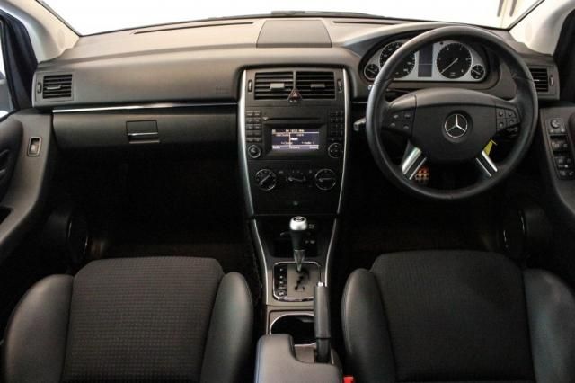 2010 MERCEDES-BENZ B CLASS B200 Cdi Sport image 4