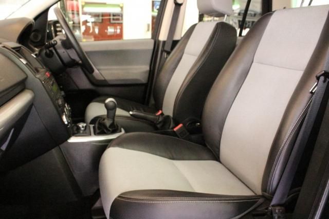 2010 LAND ROVER FREELANDER 2.2 TD4 SPORT image 5