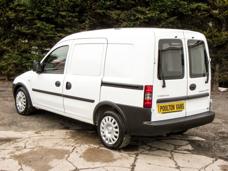 2011 VAUXHALL COMBO 1.7 CDTI image 2