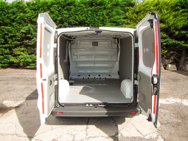 2008 VAUXHALL VIVARO 2.0 CDTI image 3