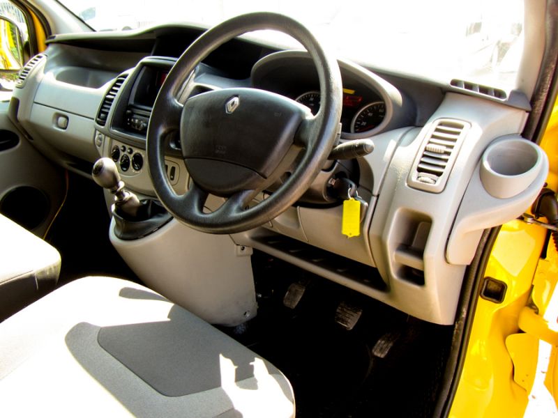 2010 RENAULT TRAFIC 2.0 DCI image 5