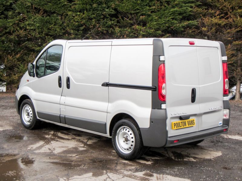 2010 VAUXHALL VIVARO 2.0 CDTI image 2