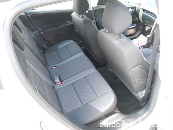 2011 Peugeot 207 1.6 HDi image 5