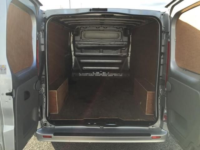 2013 Vauxhall Vivaro 2.0CDTi image 4