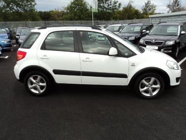 2009 Suzuki SX4 image 2