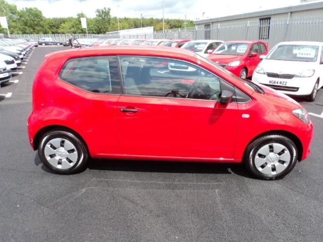 2013 Volkswagen up! image 2