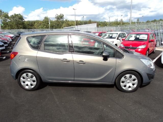 2011 Vauxhall Meriva image 2