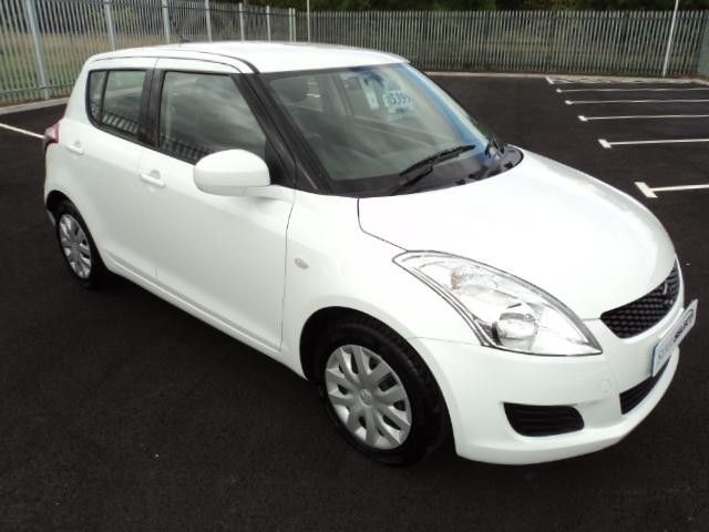 2012 Suzuki Swift image 1