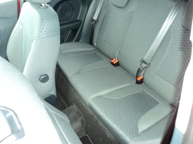 2012 Ford Fiesta image 5