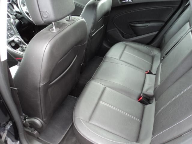 2012 Vauxhall Astra image 5